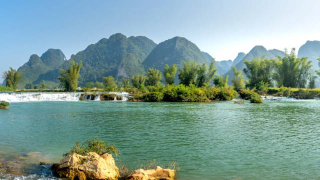 Dubai Marina Skyline
