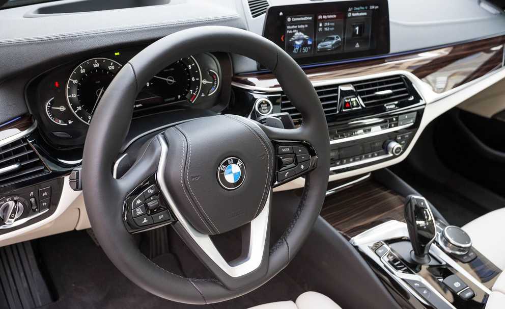 2017 BMW 530i Gallery (Photo 7 of 46)