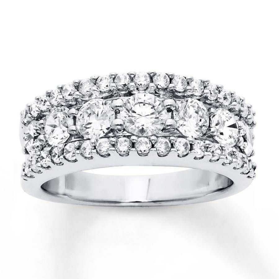 Featured Photo of 2 Carat Diamond Anniversary Rings