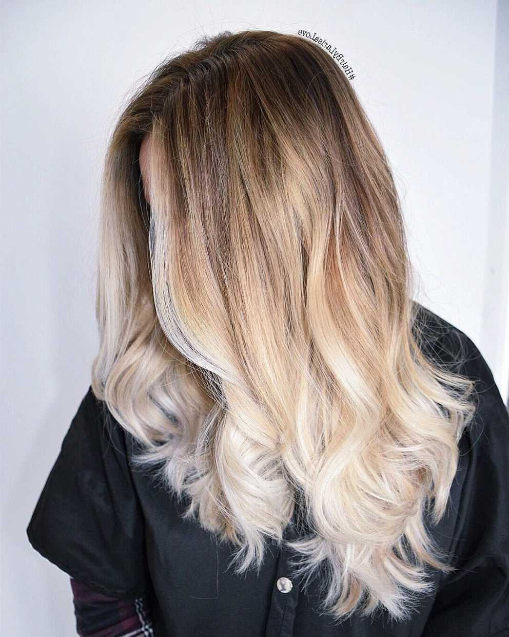 Preferred Beachy Waves Hairstyles With Blonde Highlights Pertaining To 20 Perfect Ways To Get Beach Waves In Your Hair {2018 Update} (Gallery 3 of 20)