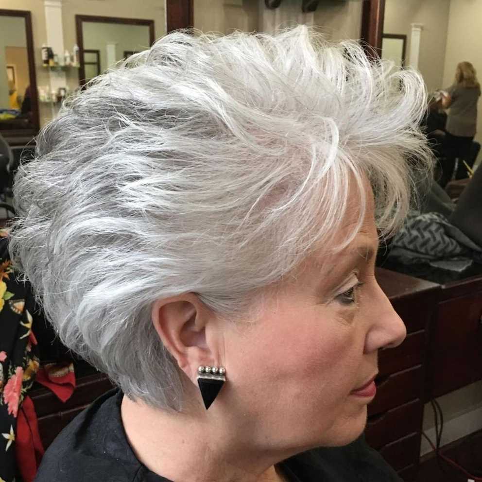 Featured Photo of Voluminous Gray Pixie Haircuts