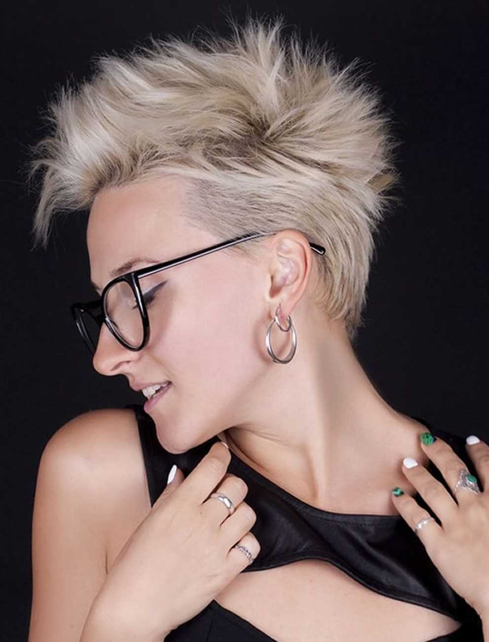 Featured Photo of The Pixie Slash Mohawk Hairstyles