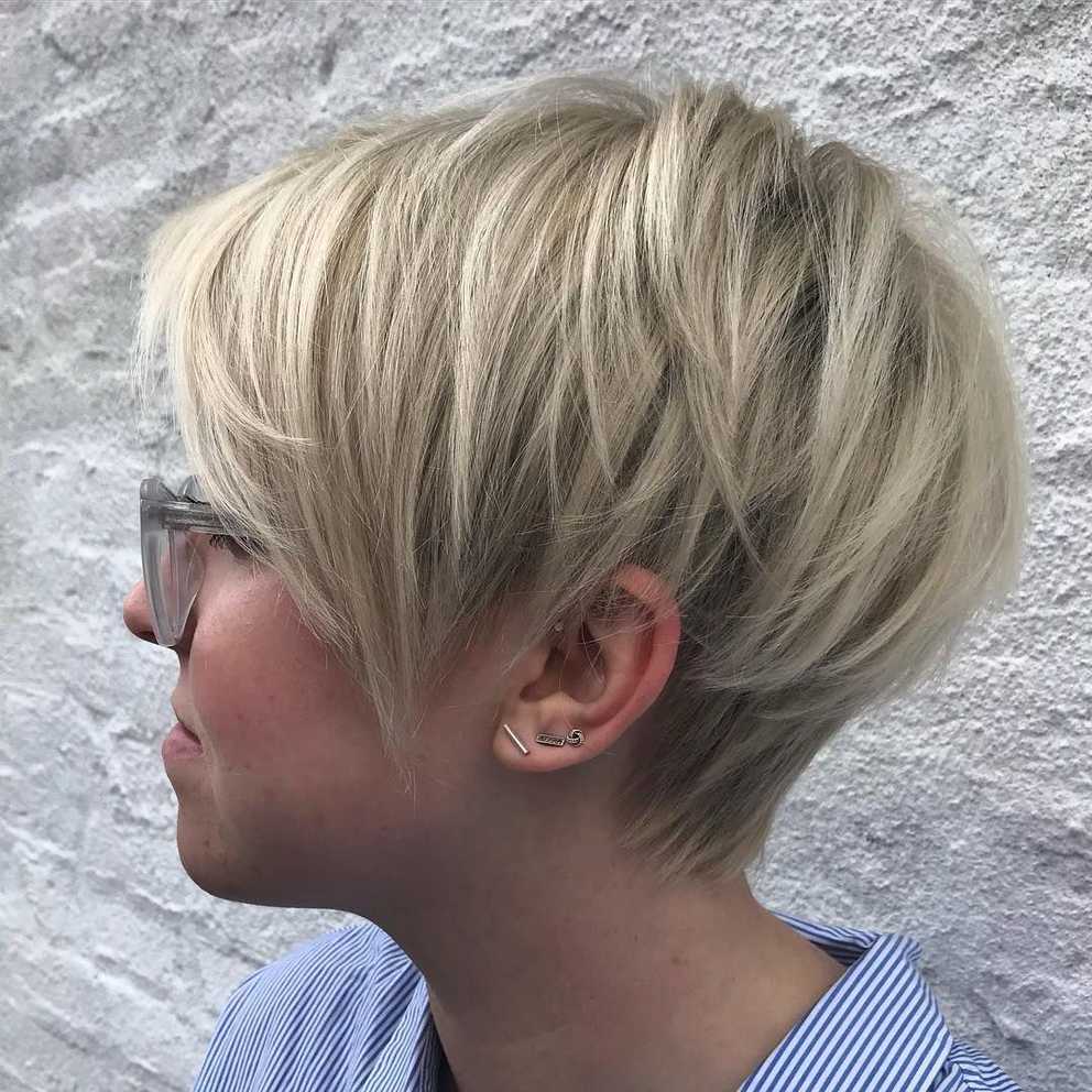 Featured Photo of Medium Pixie Hairstyles With Bangs