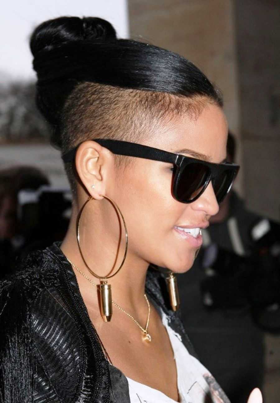 Featured Photo of Cassie Roll Mohawk Hairstyles