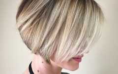Neat Short Rounded Bob Hairstyles for Straight Hair