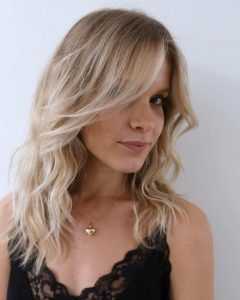 20 Photos Medium Hairstyles with Bangs and Layers