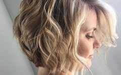 Beach Wave Bob Hairstyles with Highlights