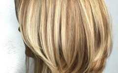 Two-tier Caramel Blonde Lob Hairstyles