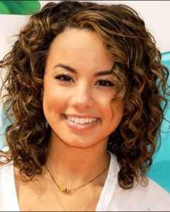 20 Ideas of Medium Hairstyles for Round Faces Curly Hair