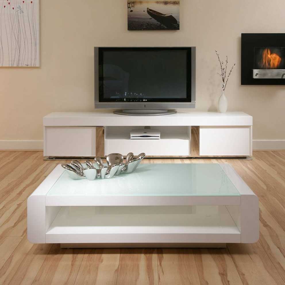 Displaying Gallery of White Gloss Coffee Tables (View 6 of 30 Photos)