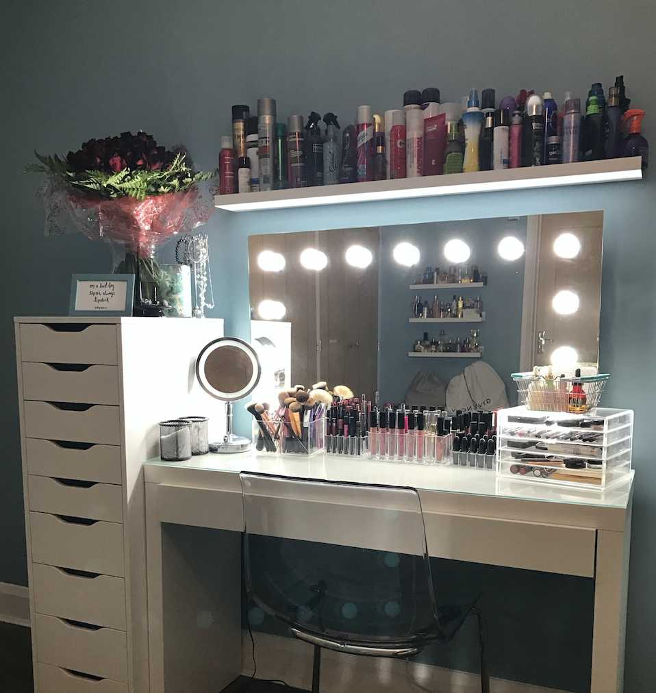 Explore Photos of Illuminated Dressing Table Mirrors (Showing 23 of 25