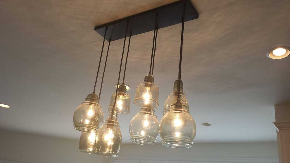 Featured Photo of Glass 8 Lights Pendants