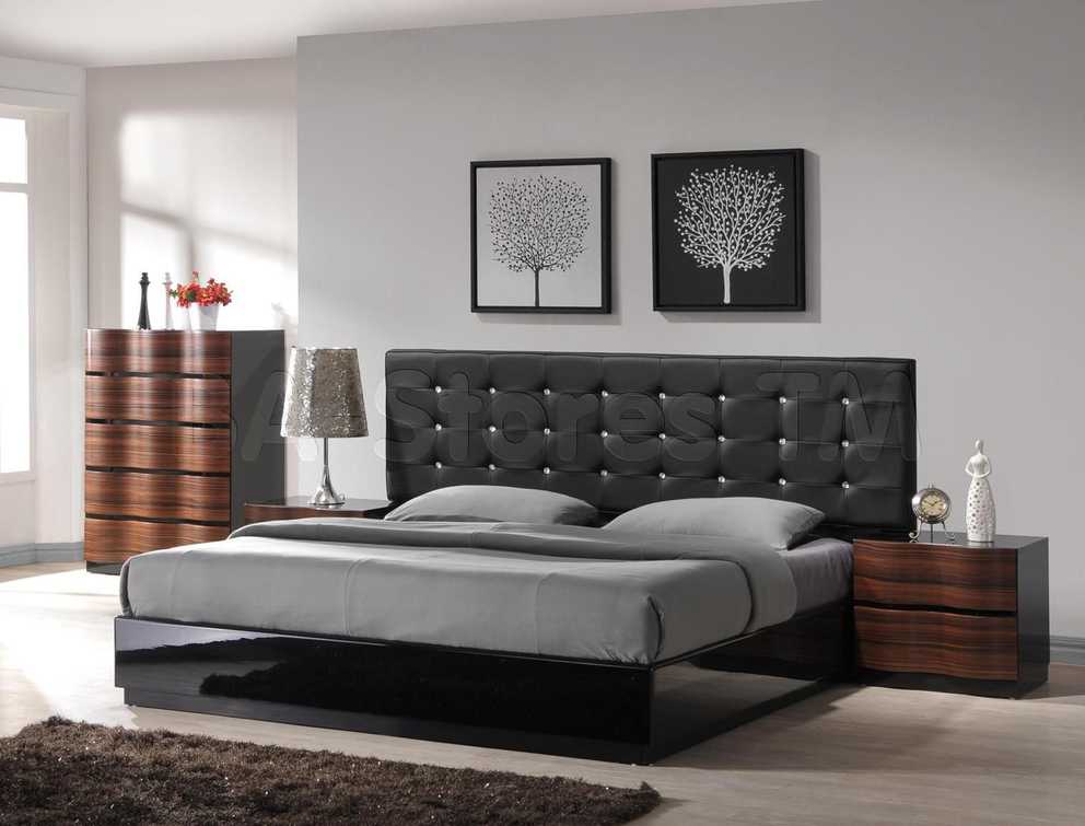 Featured Photo of The Decoration Of The Room With Contemporary Nightstands
