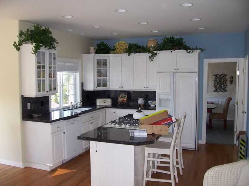 Theme Island Painting Kitchen Cabinets Decoration (Photo 1 of 10)