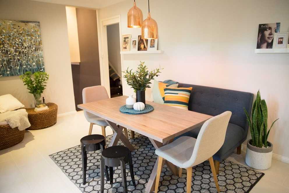 Featured Photo of Sofa Chairs With Dining Table