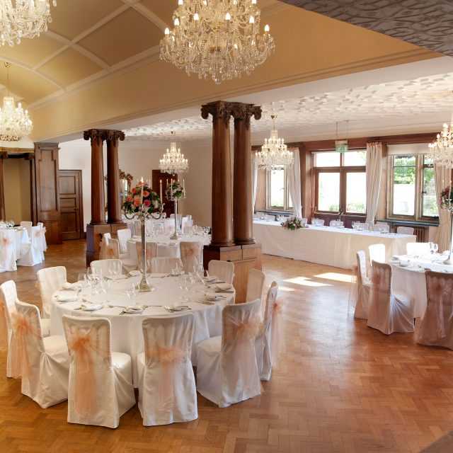 Sparkling Outdoor Evening Wedding Decorations