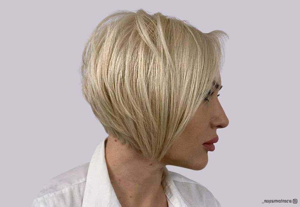 Featured Photo of Chin Length Graduated Bob Hairstyles