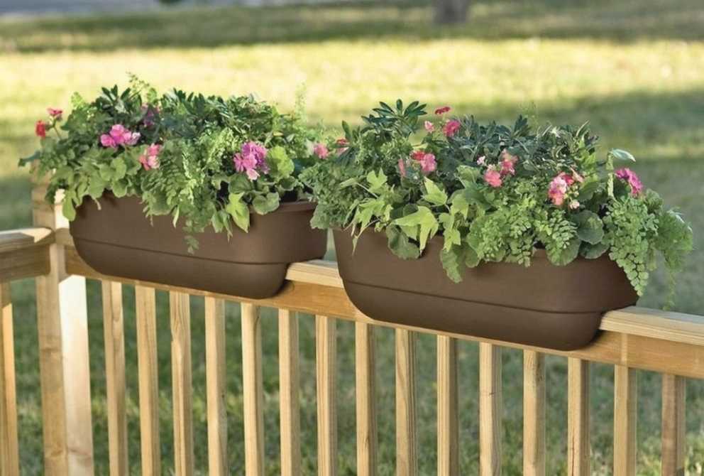2023 Popular Home Depot Adjustable Deck Railing Planters