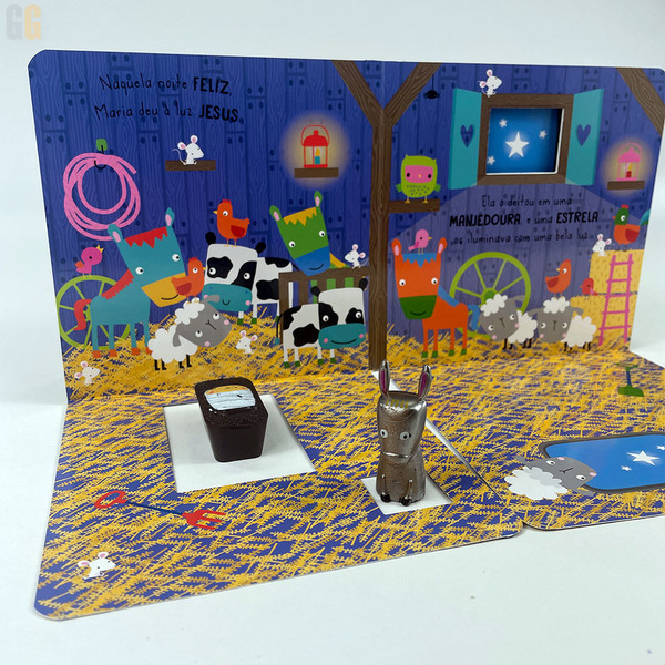 Foto Livro Infantil com cenário | O nascimento de Jesus | Idade 4+