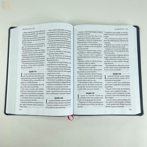 Foto Bíblia King James 1611 | Letra Ultra Gigante | Super Luxo Preta