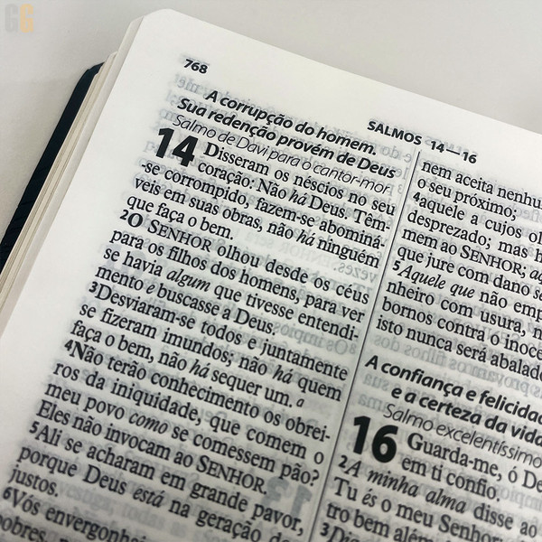 Foto Bíblia Letra Gigante ARC | Harpa - Capa Floral Vinho