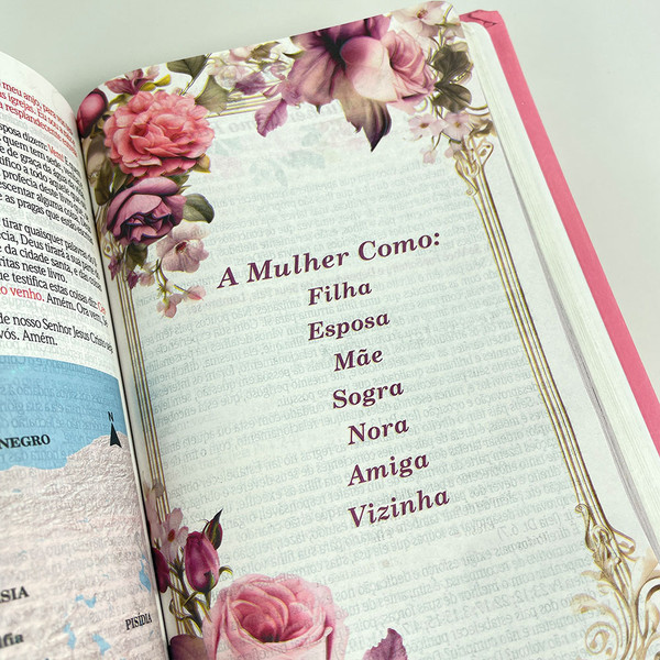 Foto Bíblia de Estudo da Mulher Sábia | Textos Coloridos Com Harpa | Tulipa Vermelha