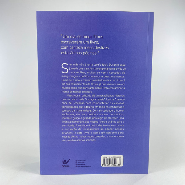 Foto Crônicas de Uma Mãe Sincera - Leticia Azevedo