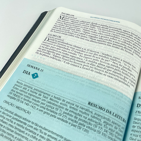 Foto Bíblia Cronológica Dia a Dia | BKJ Fiel 1611 | Preta