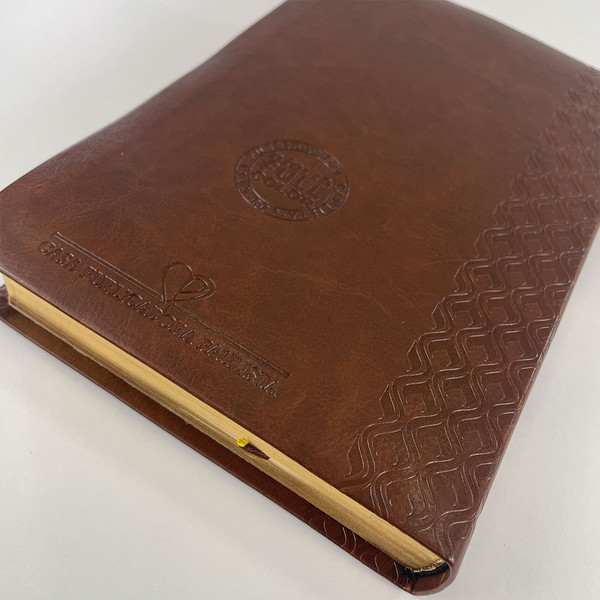 Foto Bíblia de Estudo Curas e Milagres - Bispo Rinaldo Silva | Textos Coloridos | KJA | Capa Luxo - Marrom