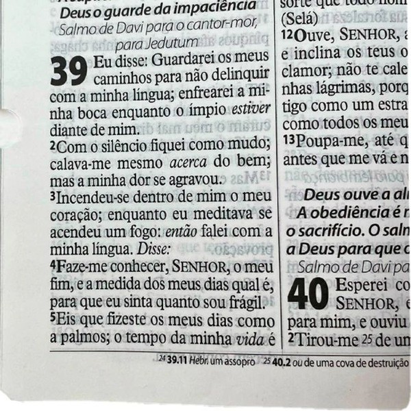 Foto Bíblia Sagrada RC Com Índice - Letra Gigante - Capa Luxo Branca