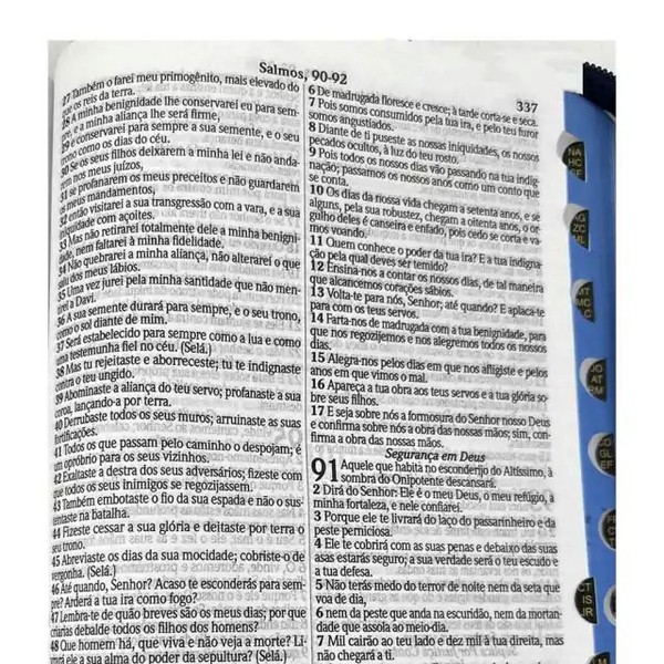 Foto Bíblia Sagrada RC Slim Com Harpa e Corinhos Média Capa Zíper Azul com índice