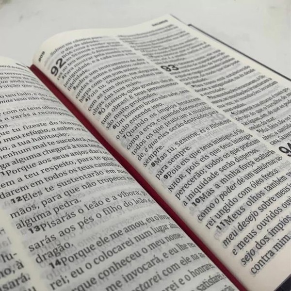 Foto Bíblia Sagrada Versão King James - Letra Extragrande - Capa Dura Modelo: Verdade