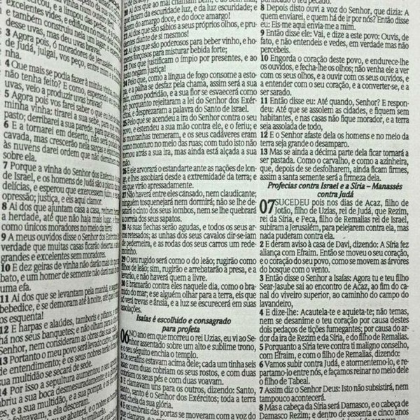 Foto Bíblia ARC Com Harpa Pentecostal - Letra Gigante - Capa Dura Rosa