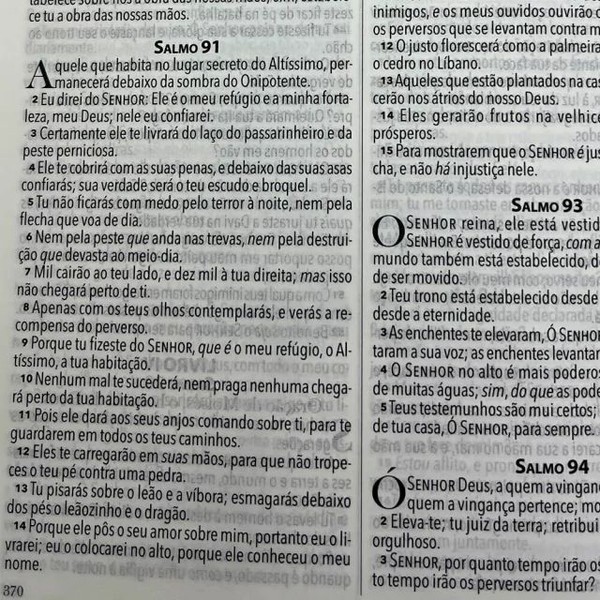 Foto Bíblia King James 1611 - Ultrafina Ampliada - Capa Preta