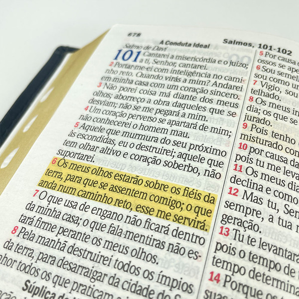 Foto Bíblia Sagrada Letra Hipergigante RC Harpa E Corinhos Capa Luxo Preta