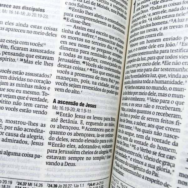 Foto Bíblia Sagrada Letra Gigante NAA Preta Com Índice