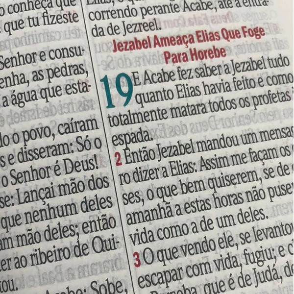 Foto Bíblia ARC Letra Jumbo Com Harpa Avivada E Corinhos | Capa Luxo Preta