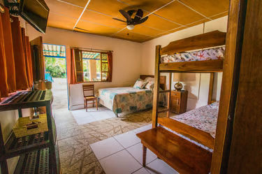 Habitación Delfines en el Tránsito Surf Camp