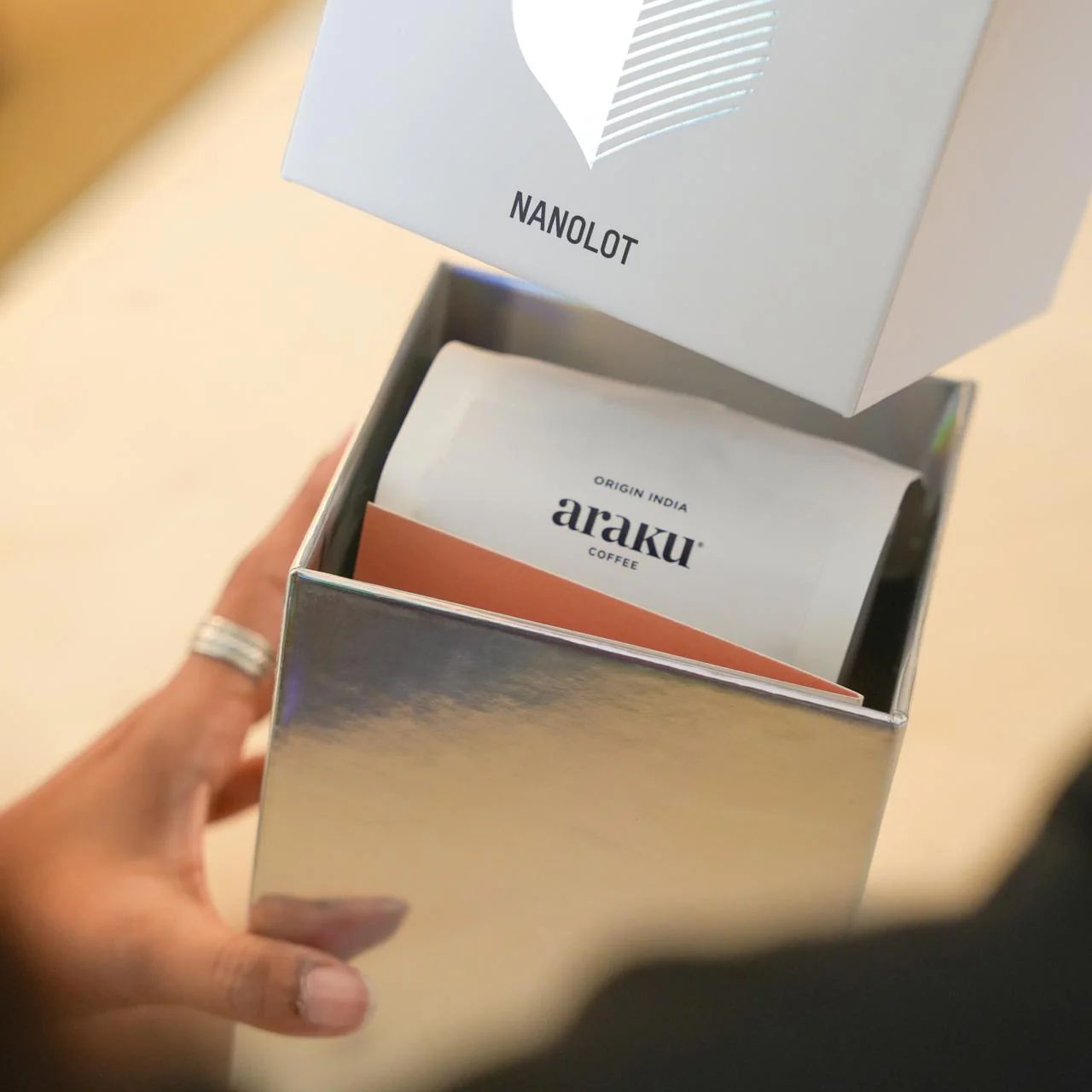 NANOLOT : Cocoa Nibs & Spices, Washed Process - Image 3