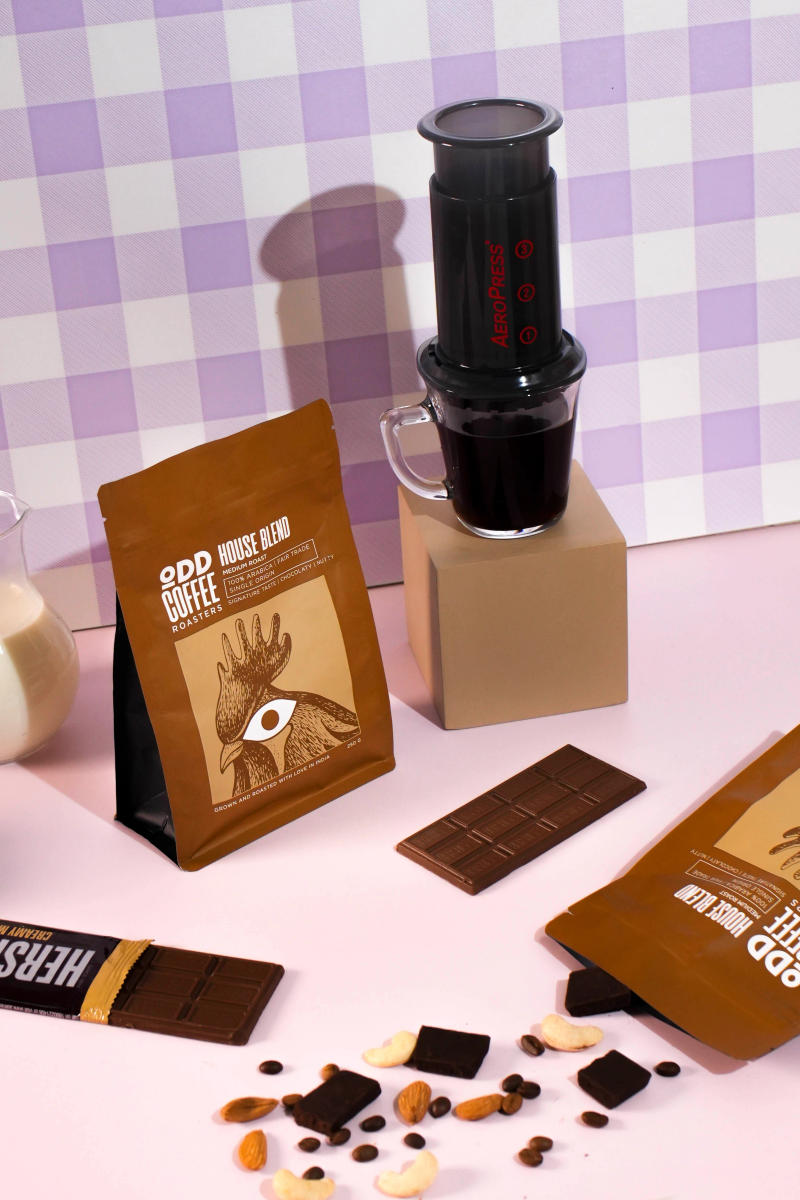 House Blend 60:40 Medium Roast Beans — Medium Roast roast 60% Arabica, 40% Robusta coffee