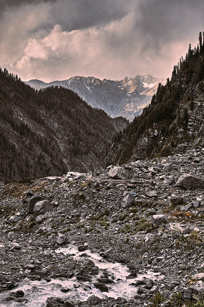 A cold wet evening at Dhancho