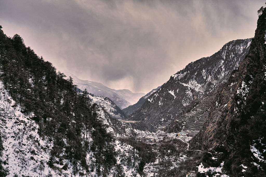 Janki Chatti to Yamunotri (Uttarakhand) trek diary - Bandarpoonch obscured by clouds