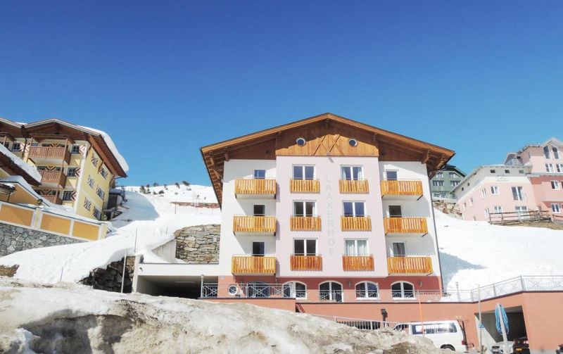 HOTEL GARNI LAAXERHOF