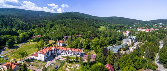 Park Hotel KUR & SPA und Hotel Buczyński Medical & Spa