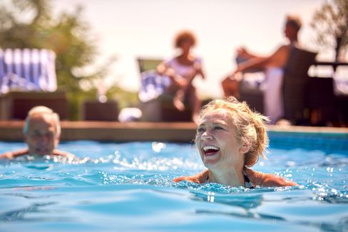 Ganzjähriger MEGA-Rabatt beim Schwimmen (2 - 7 Nächte)