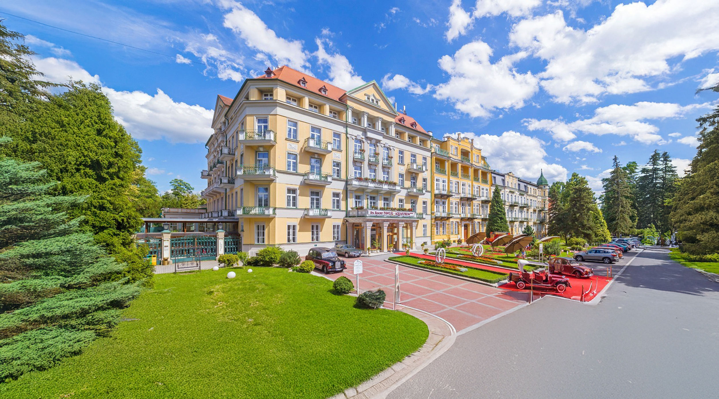 Spa Resort PAWLIK – AQUAFORUM: Luxurious relaxation in Františkovy Lázně
