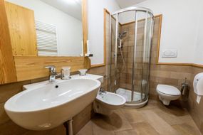 Rifugio Lago Nambino