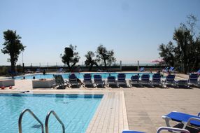 Punta Falconera camping & village