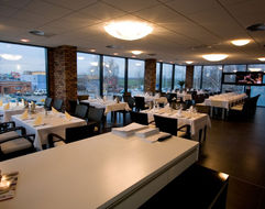 Hotel DELFÍN (DOLPHIN)