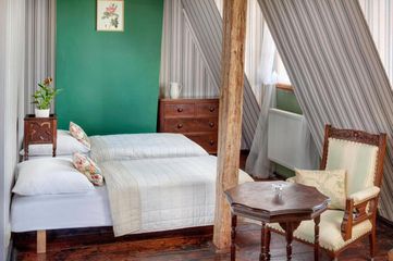 Hotel DVÚR PECÍNOV